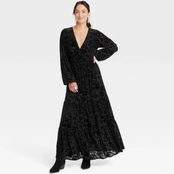 Knox Rose Dresses & Skirts - NWT Knox Rose Black Velvet Burnout Maxi Long Sleeve Dress Size Large